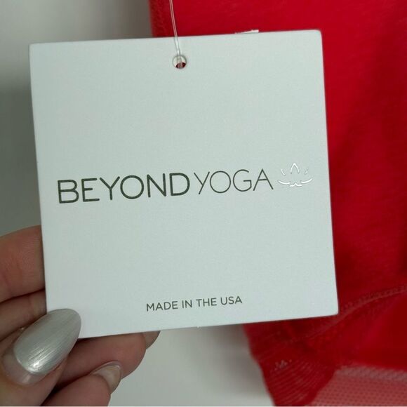 BEYOND YOGA | Allure Spacedye Cropped Tank - Picture 9 of 11